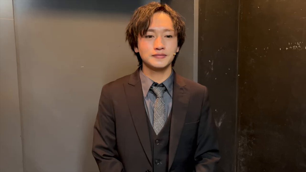舞台『ジョーカー・ゲームⅢ』 11/23(日)18:00公演が終演しました🃏 回替わりゲスト #松本岳 さんからコメントが届きました✨ 感想は #ジョカステ を付けて投稿してください💬 このあと 11/24(月・休)14:00公演も、 当日券をご用意してお待ちしております。 公演アンケート受付中🖋️ 🔗 チケット販売中🎫 🔗 #ジョーカー・ゲーム #舞台ジョーカー・ゲーム #ジョカステ #殺陣です