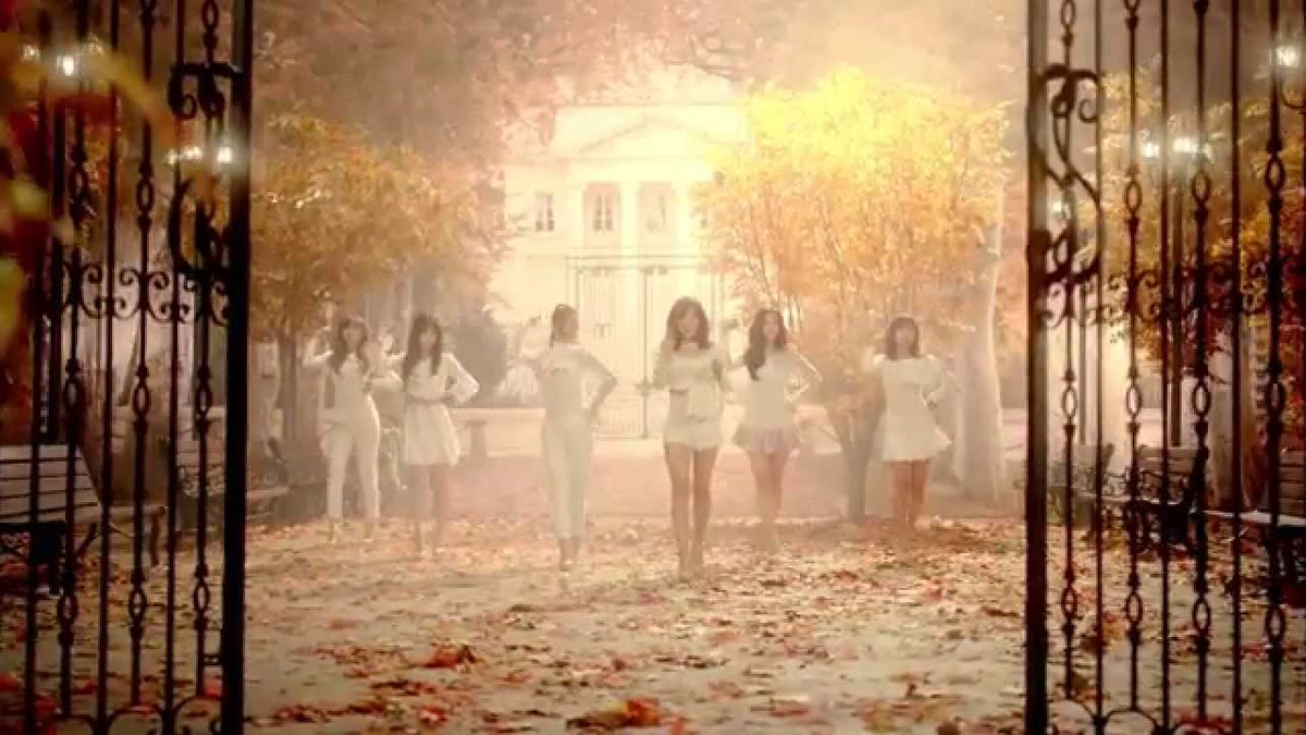 11 years ago today, Apink released their 5th Mini Album ‘Pink LUV’ with title track ‘LUV’