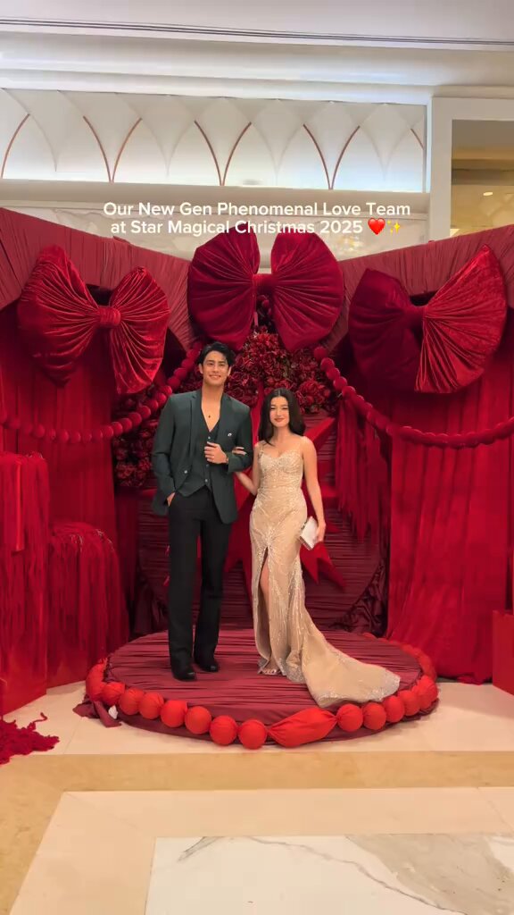 Oh donbelle THEE couple that you are! (para silang mannequin na gumagalaw 😩) HOLLY JOLLY DONBELLE #BelleOfTheSeason #DONNYBrightestInTheBall