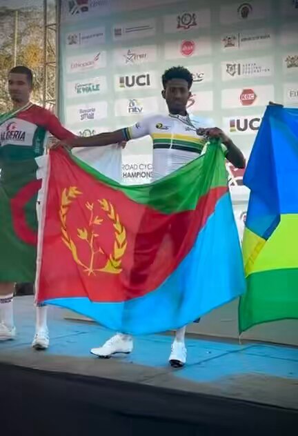We could put into words what is happening here at Africa Continental Championships, but apart from: 🇪🇷🏆 Men Elite Champion: Merhawi Kudus 🇪🇷🏆Men U23 Champion: Awet Aman We will leave it to the Eritrean “final whistle pitch invasion” to sum it up 🇪🇷❤️ That’s a wrap folks! 😴🌍