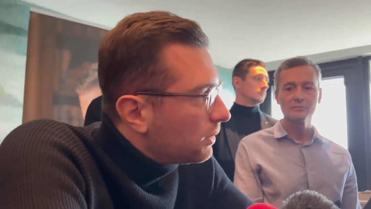 La démocratie est un plébiscite de tous les jours et il faut la défendre face à une minorité de militants de gauche et d'extrême gauche, qui n'aiment pas le débat. N'en déplaise à la gauche, le RN est arrivé en tête en #Bretagne aux élections européennes : elle doit l'accepter.