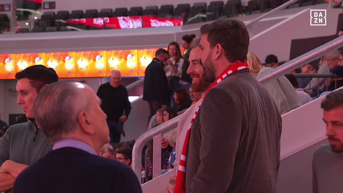 🥹 Mucho baloncesto en una sola imagen. Marc Gasol 🤝 Víctor Claver Leyendazas. #LigaEndesaxDAZN 🏀