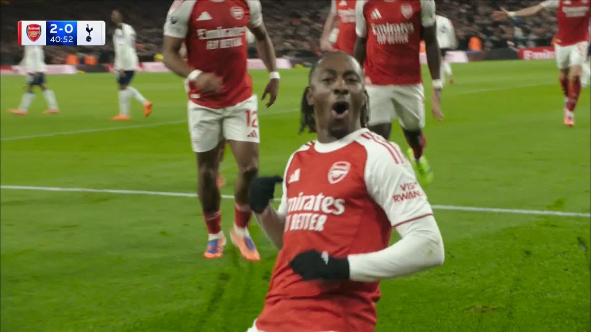 Arsenal are FLYING! Eze doubles their advantage on derby day! 🔴