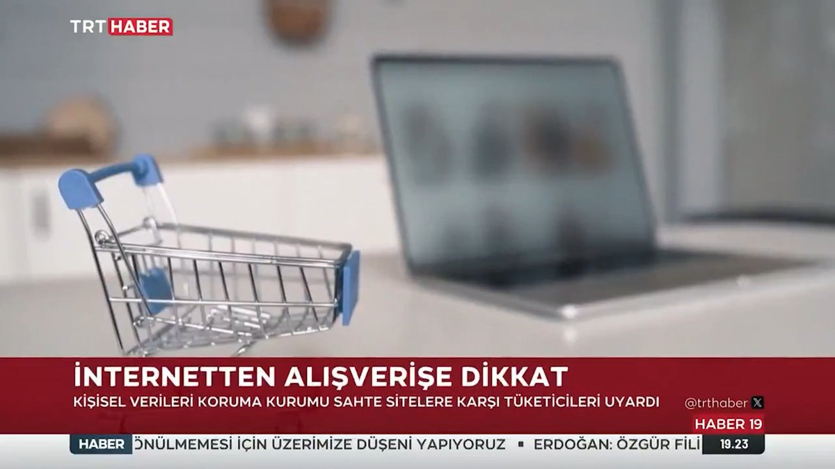 ⚠️ Sahte alışveriş sitelerine dikkat! Kişisel Verileri Koruma Kurumu, kasım indirimlerinden yararlanmak isteyenleri dolandırıcılığa karşı uyardı. 🛒Peki, internet alışverişinde nelere dikkat edilmeli?