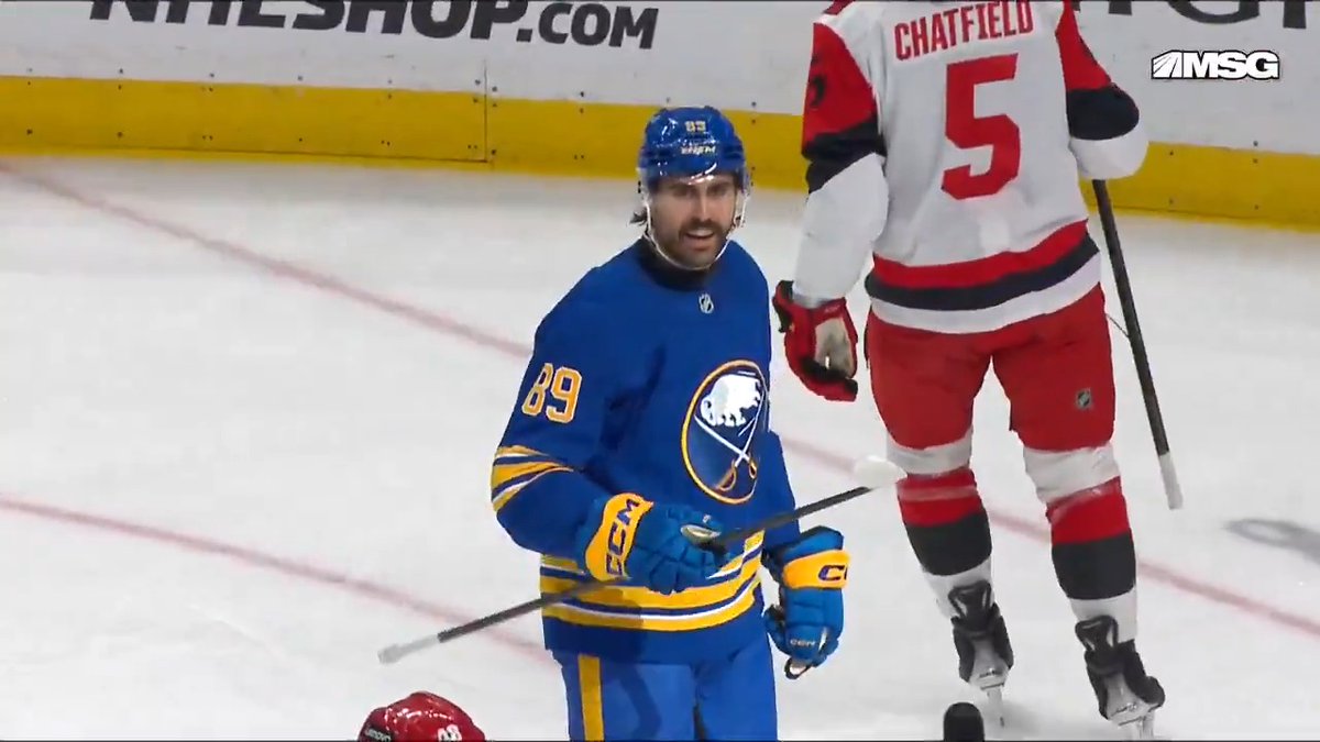 The Buffalo Sabres are picking up right where they left off on Friday! 🚨 Check out this pretty passing play!