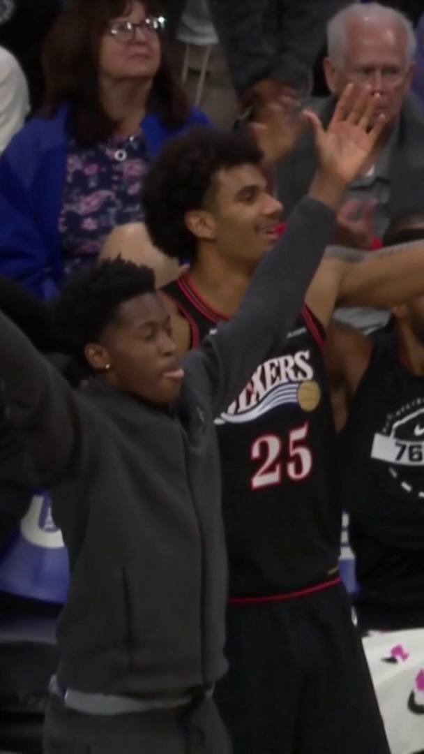 Tyrese Maxeys sanslösa trepoängare för Philadelphia 76ers mot Miami Heat 🤩 📲 Se matchen på Kanal 9 och HBO Max.