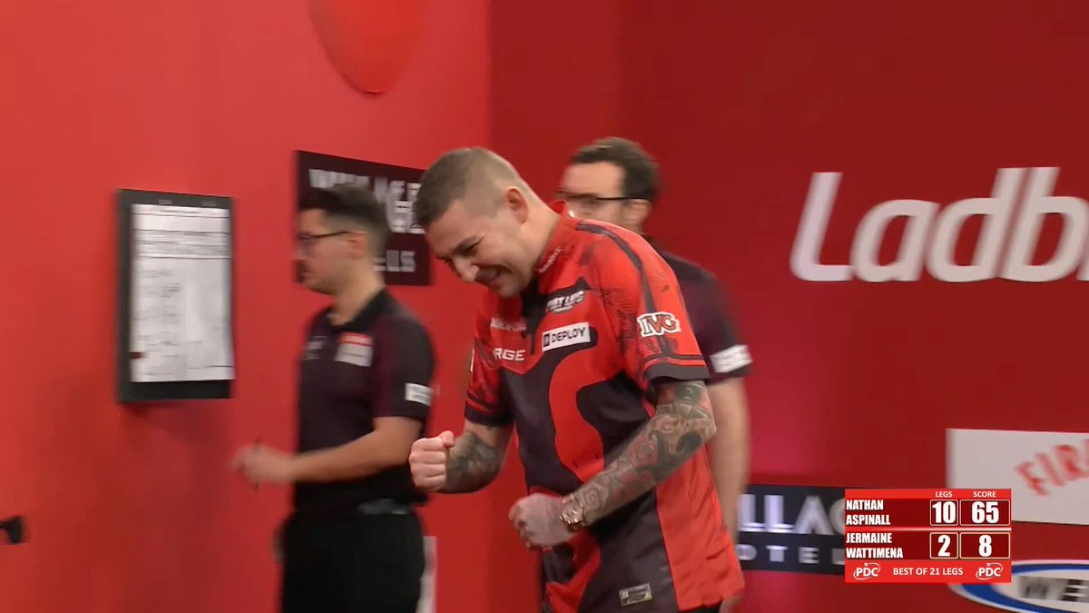 DEMOLITION JOB FROM ASPINALL! 🧨 Nathan Aspinall demolishes Jermaine Wattimena 11-2, to set-up a mouth-watering final against Luke Littler 👀 📺 #PCFinals | SF