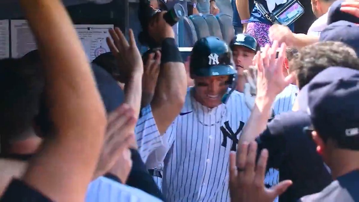 Top Plays of 2025: No. 72 Aaron Judge becomes the fastest player to reach 350 career home runs!