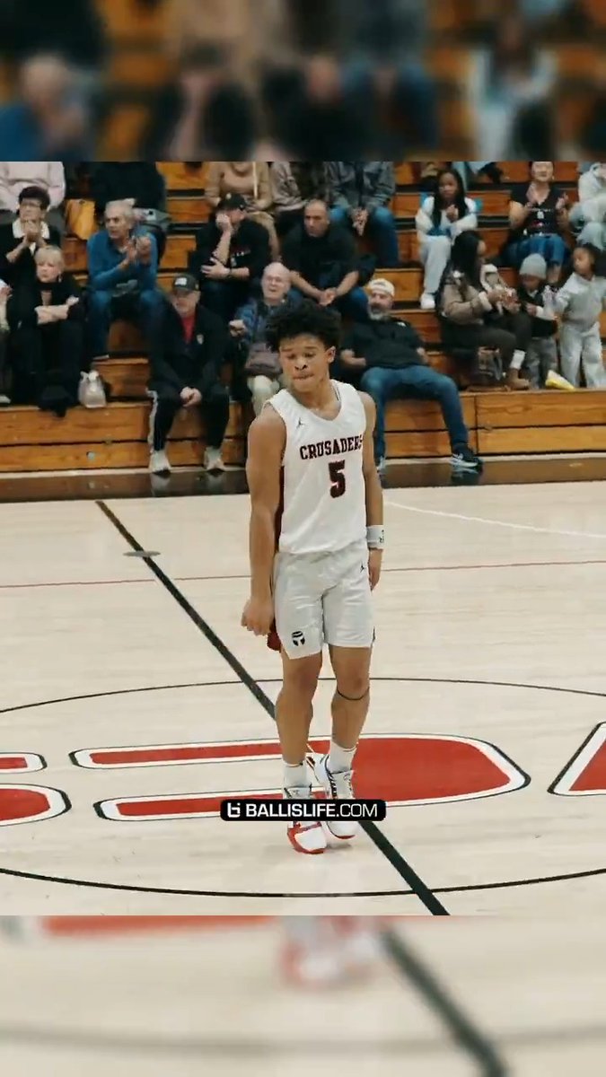 Freshman, Will Conroy Jr, is looking very comfortable in his first high school season dropping 23 points last night 👀