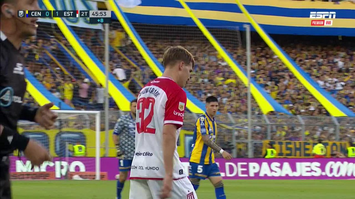 ⚠️‼️ Estudiantes se queda con 10 JUGADORES ante Rosario Central, justo cuando dieron 8 MINUTOS DE DESCUENTO.