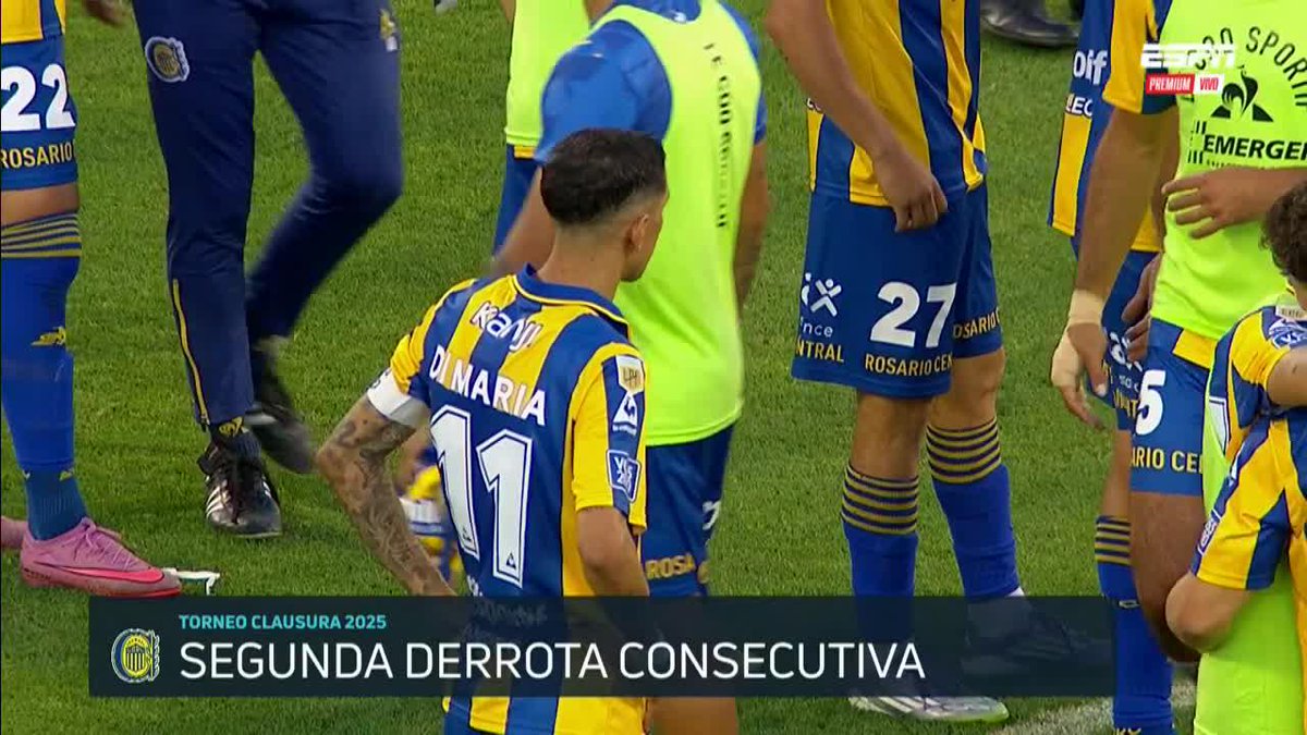 🇦🇷💔 TOTALMENTE DEVASTADO. Ángel Di María quedó en shock frente a sus compañeros luego de la eliminación de Rosario Central en el Clausura.