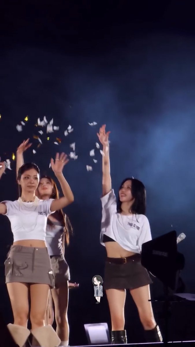 MISAMO gathering confetti to throw on their baby Tzuyu