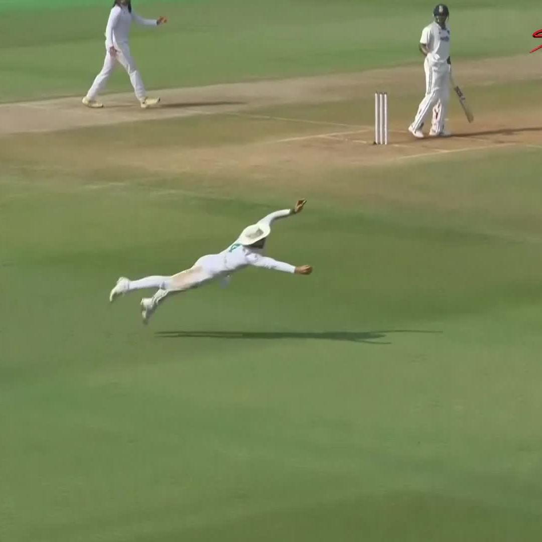 Something out of this world from Aiden Markram 🤩🔥 📺 Stream #INDvSA on DStv: