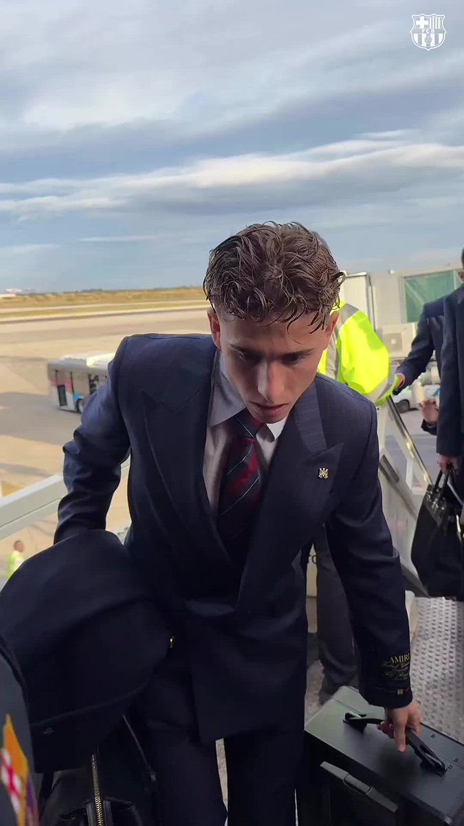 Let's fly to London #BarçaxAMIRI 👔