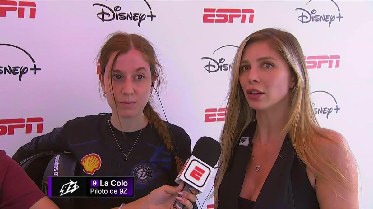 💥👀 ¡CUIDADO CON LA COLO, ROMI! Romina Malaspina no reaccionó a tiempo y chocó directo con Lucila Mollesi en la clasificación. 📺 No te pierdas #FórmulaStreamers en el Plan Premium de #DisneyPlus y el canal de YouTube de ESPN Fans