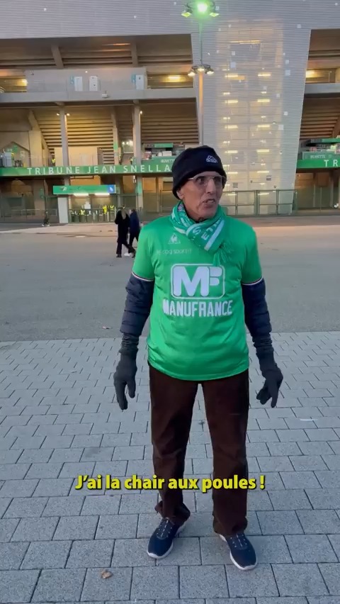 🥹 À 87 ans, Brahim n’avait jamais été dans le stade de son club de cœur… Une anomalie résolue ! Invité avec Rémy, son enseignant en activité physique adapté, également fan de l’ASSE, il a découvert le Chaudron samedi ! 💚