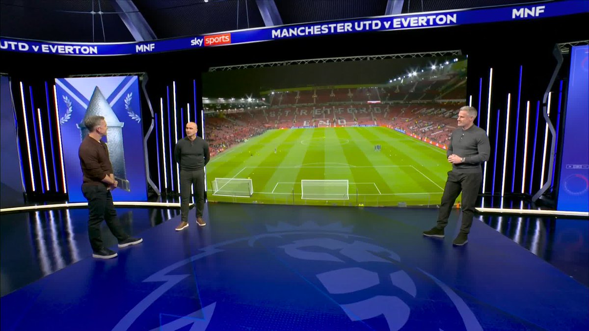 "I think he can be a big asset still this season for Everton" Roberto Martinez and Jamie Carragher react to Seamus Coleman starting for Everton against Man Utd 🔵