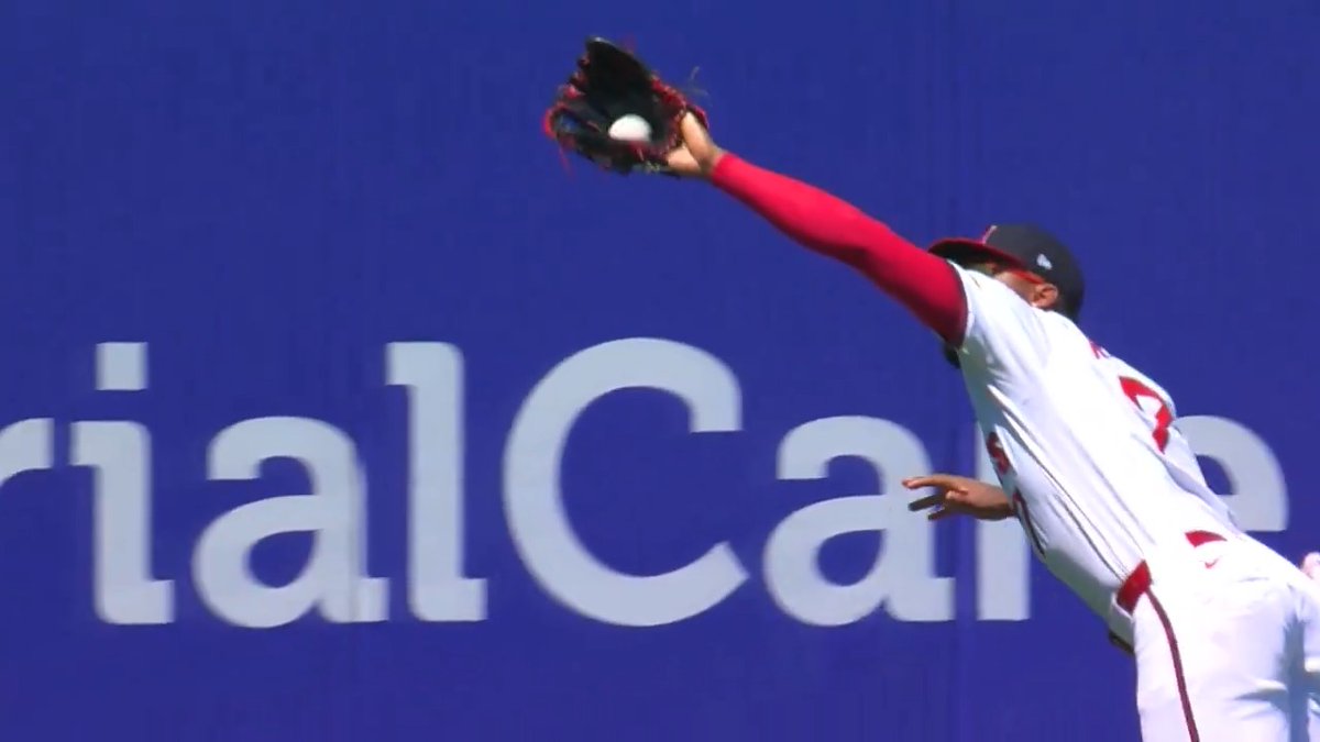 Top Plays of 2025: No. 68 Jo Adell lays out to secure the baseball!