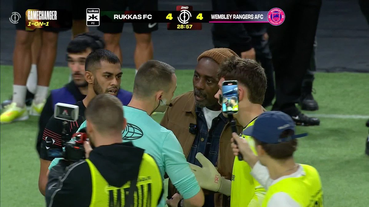 A controversial decision after a referee challenge leaves Idris Elba FUMING 😤