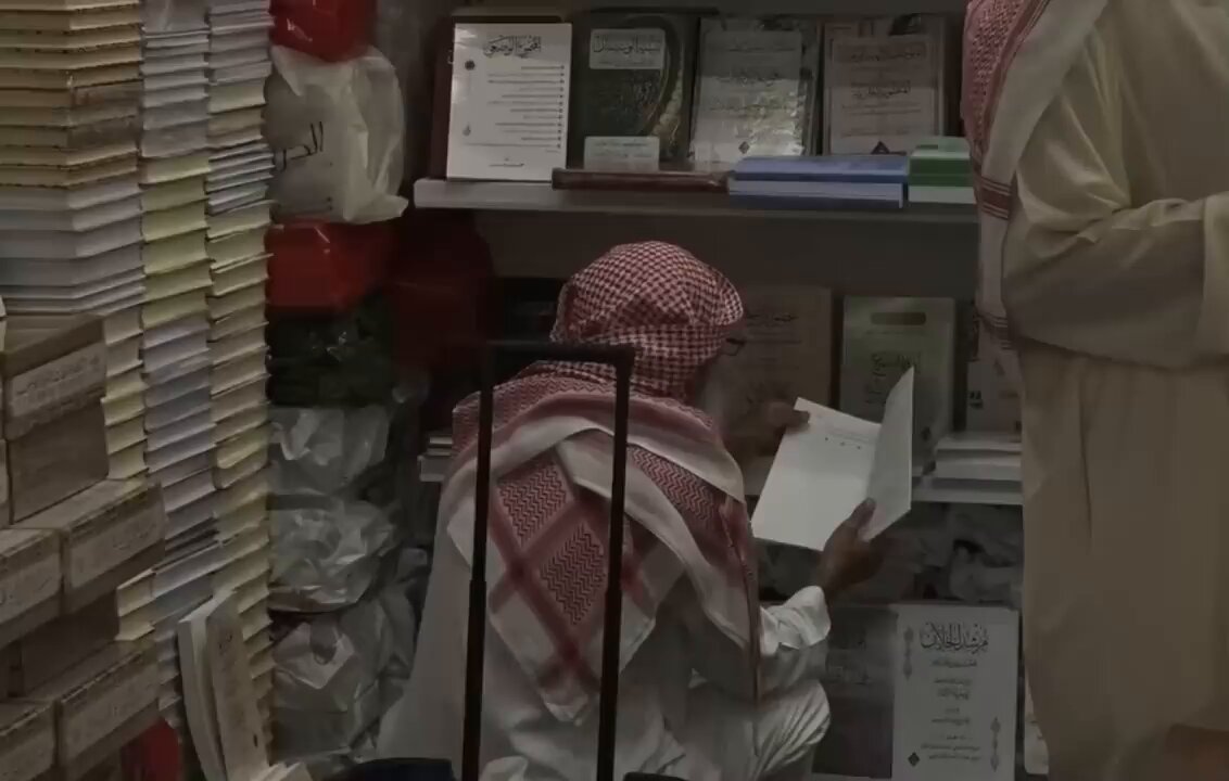بحب سورة فاطر وكبمتها بتلمسني وكمان لسبب تاني غريب، قعدت فترة من حياتي كل جمعة الخطيب بيقرأ بيها في الصلاة وارتبطت معايا نفسيا بشعور طيب.