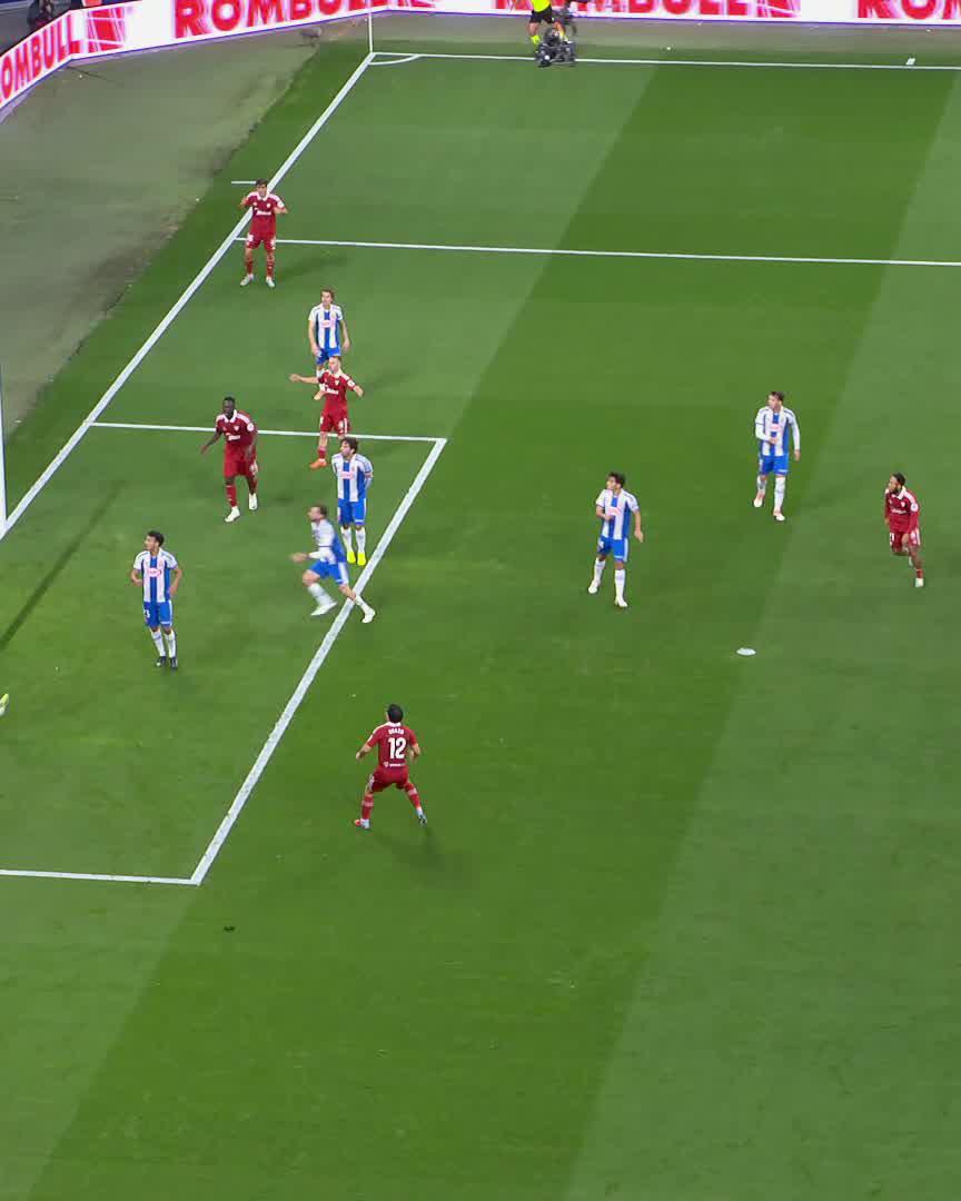 ¡Otra más de Dmitrovic! ¡Qué primera parte del guardameta! 😮 RCD Espanyol de Barcelona | LALIGAHighlights | EspanyolSevilla