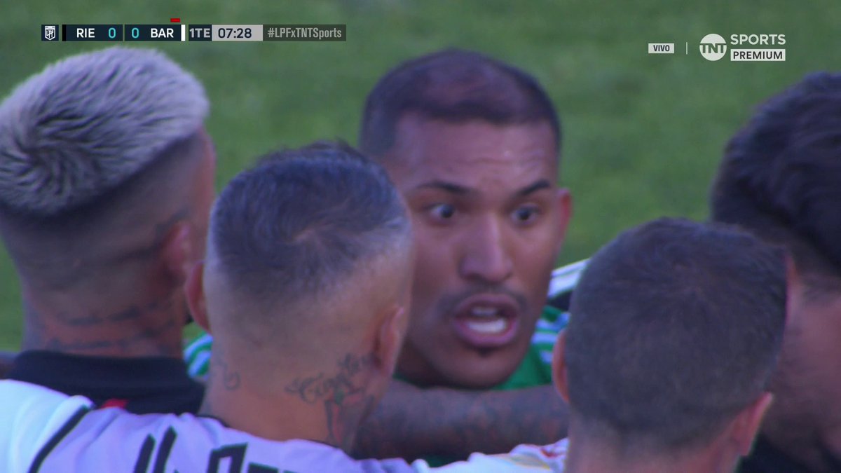 No lo podían frenar a Nacho Arce… 🤬🇦🇷