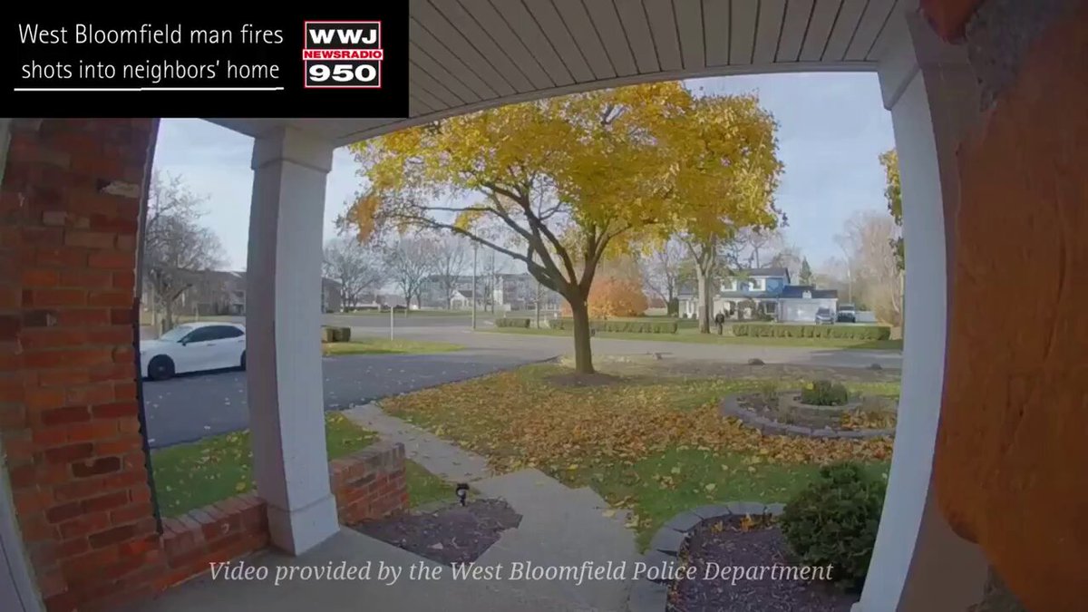 You almost never see a suppressor used in a crime so that's notable. Also notable is that fact that he either isn't using a booster or isn't using the right one (likely the first option...). He's also wearing armor 🤨 Defend your home accordingly... #CityLife #WestBloomfield #Detroit #crime #HomeDefense #suppressor #bodyarmor #michigan