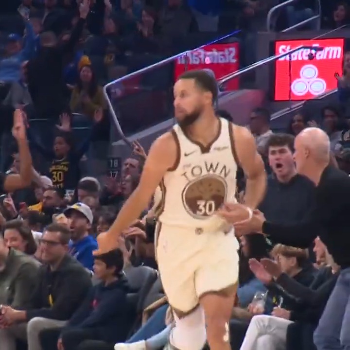 Curry from three... Boom 💥 📺 NBC Sports Bay Area & CA