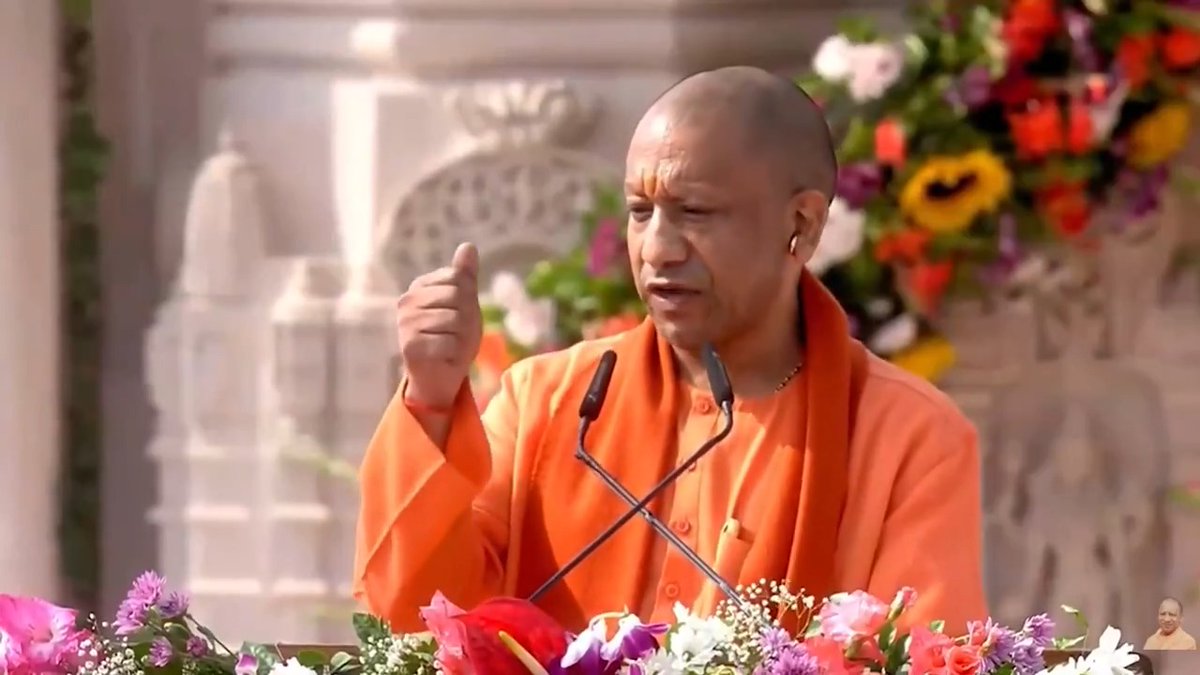 पिछले 500 वर्षों में साम्राज्य बदले, पीढ़ियां बदलीं, किंतु आस्था अडिग रही, अचल रही... और जब राष्ट्रीय स्वयंसेवक संघ जैसे यशस्वी संगठन के हाथों में कमान आई तो हर एक मुंह से एक ही उद्घोष निकलता था कि रामलला हम आएंगे, मंदिर वहीं बनाएंगे...