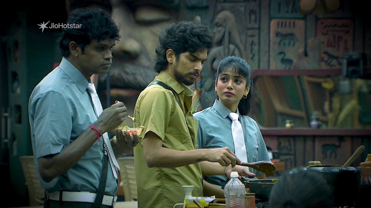 Nalla iruku la... song'u song'u 😜😍 Bigg Boss Tamil Season 9 - இப்போது 24x7 ஒளிபரப்பாகிறது JioHotstar-ல் #BiggBossTamilSeason9 #OnnumePuriyala #BiggBoss9 #BB9promo #VijaySethupathi #BiggBossTamil #BB9 #24*7Live #24x7StreamingNow #JioHotStarTamil #JioHotstar