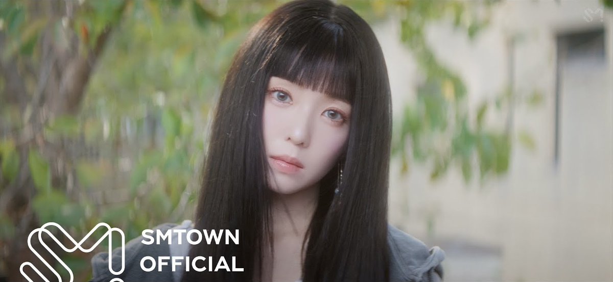 1 year ago today, IRENE debuted as a soloist with her 1st Mini Album ‘Like A Flower’ with the title track of the same name