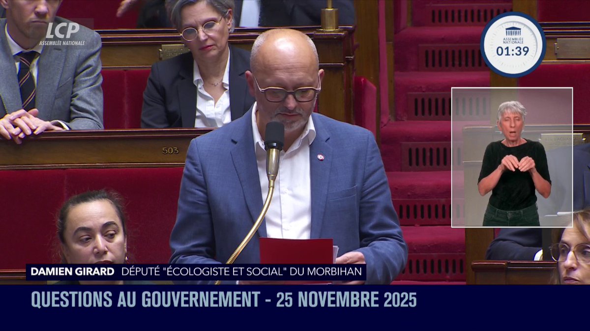 "Depuis des mois, le groupuscule d'extrême droite La Digue brutalise ma circonscription", témoigne Damien Girard. "En costume cravate dans cette Assemblée, l'extrême droite insulte, diffame, harcèle, intimide et tabasse dans nos villes et nos campagnes." #DirectAN #QAG