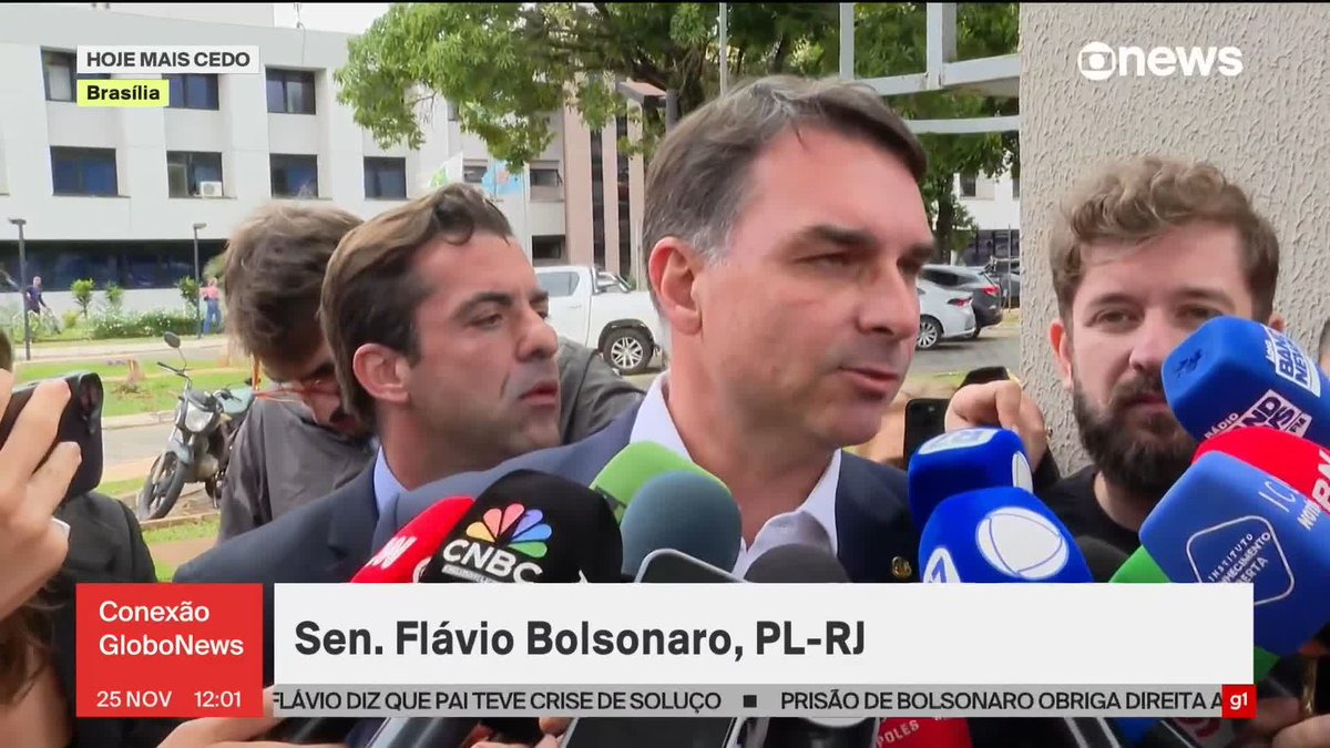 Após visita a Jair Bolsonaro, Flávio Bolsonaro diz que o pai fez pedido a Motta e Alcolumbre pela votação da anistia. ➡ Assista à #GloboNews: #ConexãoGloboNews