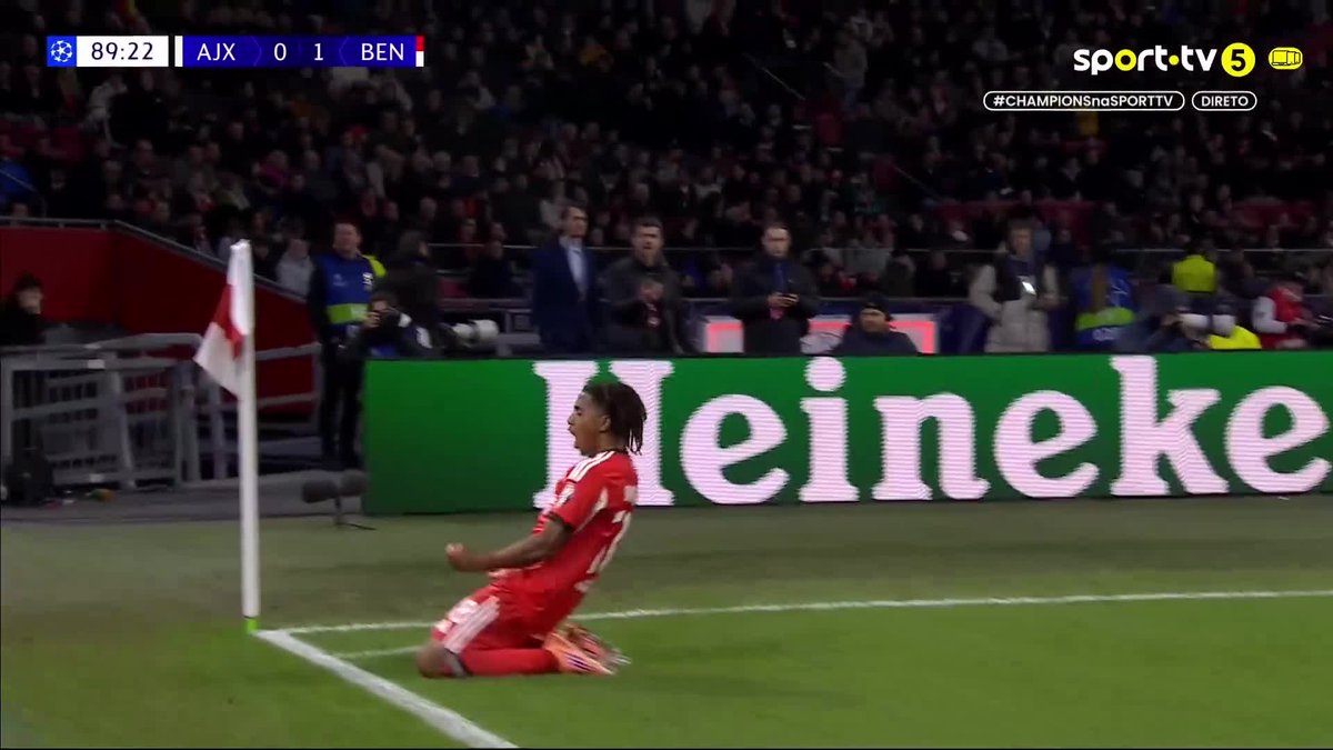 Leandro Barreiro fez o 0-2 final em Amsterdão 😍 #sporttvportugal #CHAMPIONSnaSPORTTV #UEFAChampionsLeague #Ajax #SLBenfica