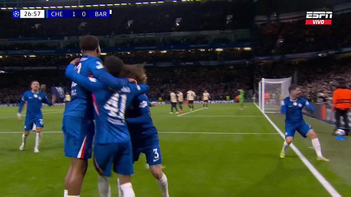 🏆🏴 KOUNDÉ SE ENREDÓ Y METIÓ, EN CONTRA, EL 1-0 DEL CHELSEA AL BARCELONA.