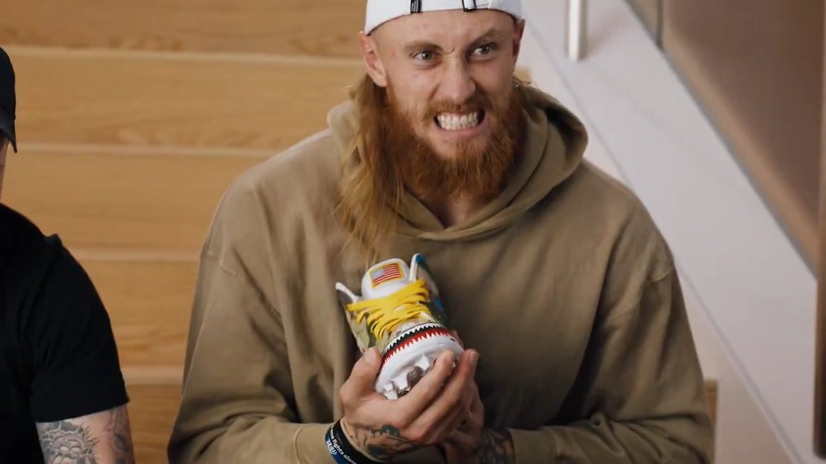 Get a behind-the-scenes look at how George Kittle customized his #MyCauseMyCleats to represent the Special Forces Foundation. Design your own custom cleats with Adobe Firefly ➡️