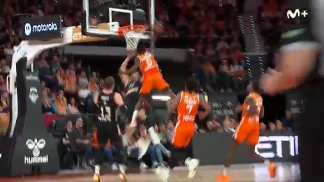 ESTO ES UNA BARBARIDAD. El gorrazo de 𝑩𝒓𝒂𝒏𝒄𝒐𝒖 𝑩𝒂𝒅𝒊𝒐. #EuroLeague