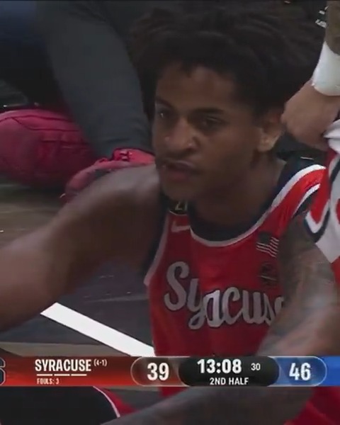 Kiyan Anthony back-to-back AND 1's 🔥 Syracuse trying to comeback vs. Kansas. Watch the Players Era matchup now on TNT &amp; HBO Max 🍿
