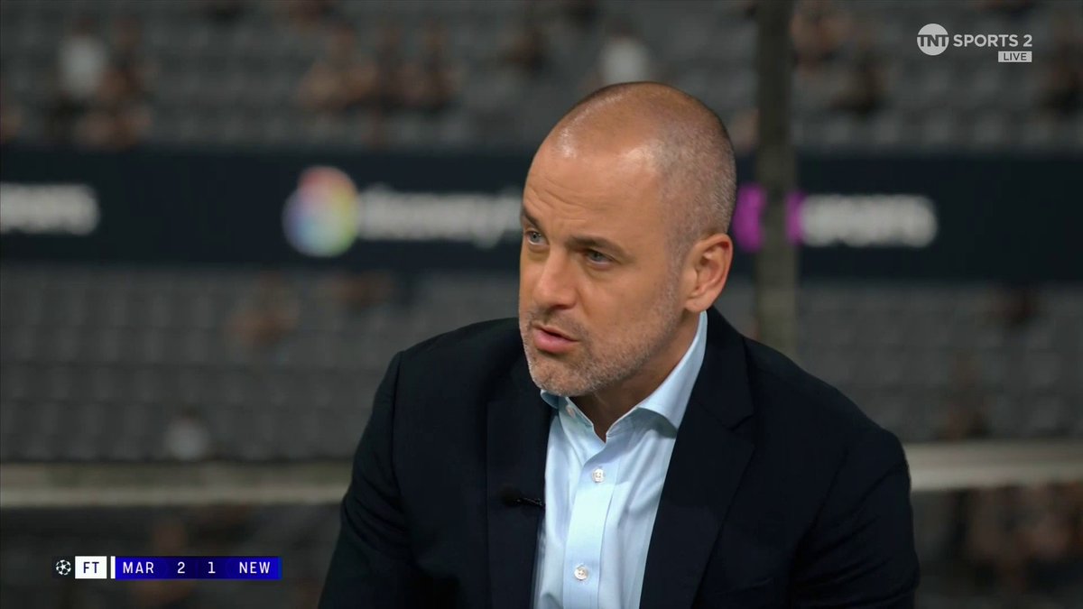 "There's too much of a gap between when they're at their best and when they're at their worse!" Joe Cole on the inconsistencies facing Eddie Howe and his Newcastle side... 📺 TNT Sports &amp; discovery+ UK