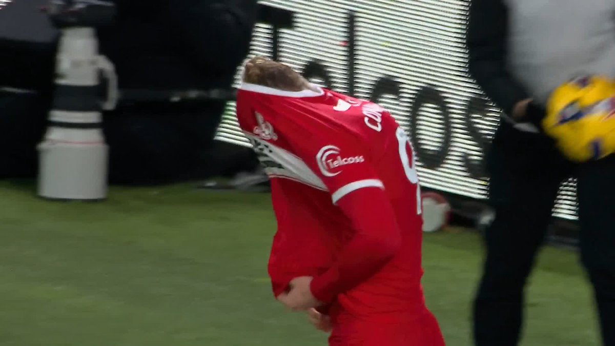 One of the misses of the season? 😮 Tommy Conway missed this chance from six yards out at 2-2 as Middlesbrough lost 4-2 at home to Coventry.