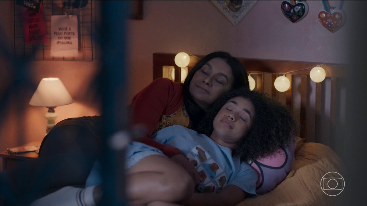 "É o pastor... Dou super força porque ele é pai da minha melhor amiga..." Nossa, se for isso é melhor que ela morra mesmo.... #Tresgraças