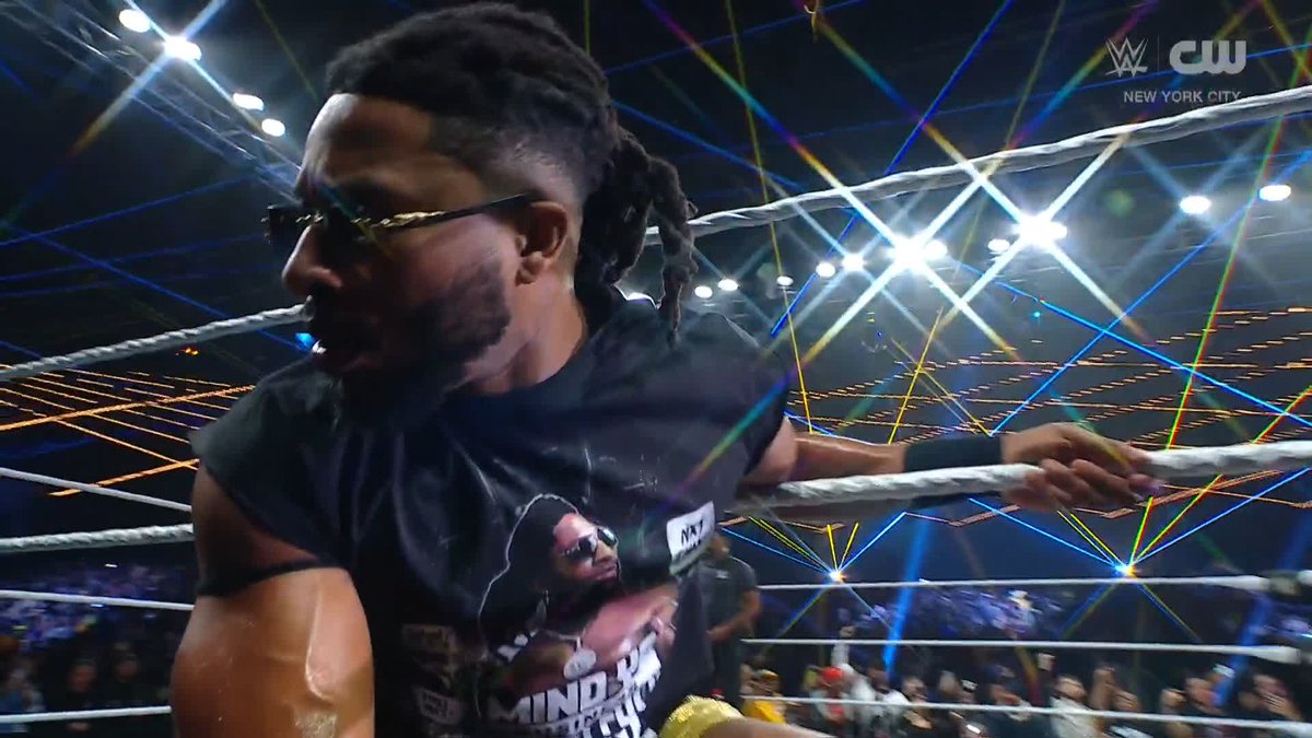 🗣️ WHOOP THAT TRICK! New York City is rocking for Trick Williams!