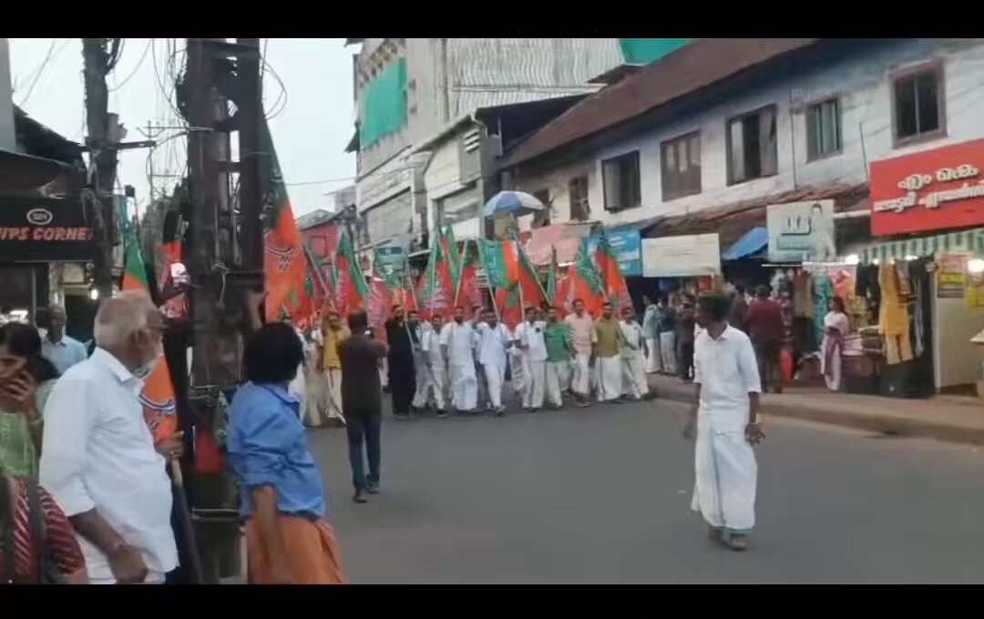 There was a time in Kerala when the BJP struggled even to find candidates… A time when you could count our contestants on your fingers. A time when standing with the Lotus meant standing alone. But look at Kerala today. For the first time in our history, the BJP is entering the local body battlefield with 21,065 candidates. And out of them, a massive 19,871 are proudly carrying the Lotus symbol. 🔥🔥 This is not just an election. This is a people’s uprising. This is the voice of a Kerala that is tired of old lies and broken promises. Kerala is changing. And nothing can stop this change now. 🥰 Video: Vatakara, Calicut.