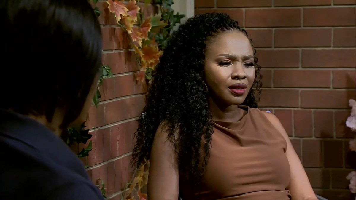 Dintle & Nhloso’s marriage? Yho, the cracks are now showing! 😭All because Dintle isn’t here for those “wifely expectations” Nhloso keeps pushing...#etvScandal at 7:30PM