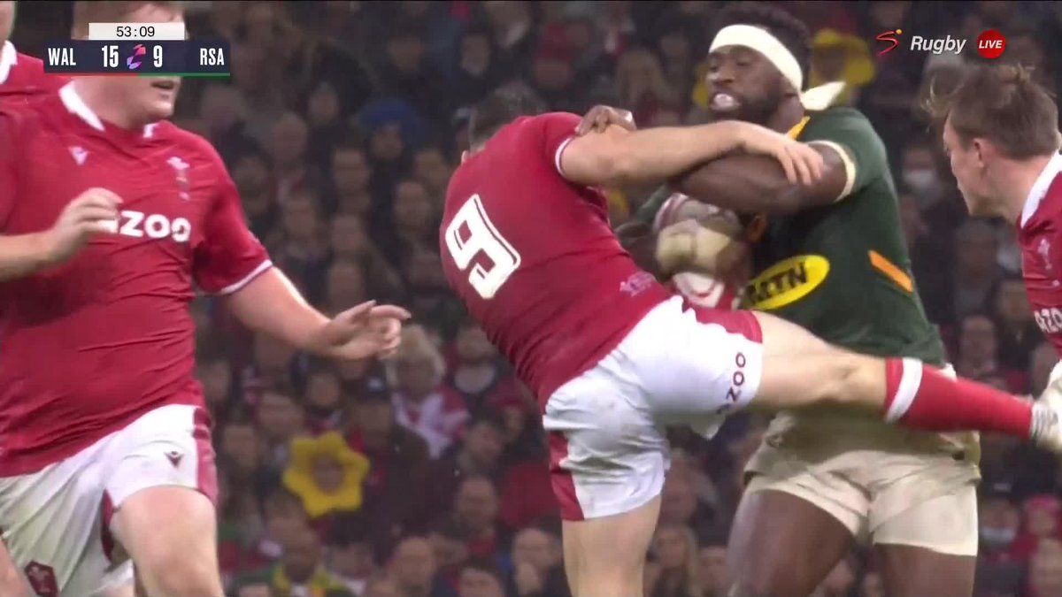 When Tomos Williams met Siya Kolisi 💥 "Hello!" 🎙️😂 The Principality Stadium hosts another chapter of the Springboks-Wales rivalry on Saturday 🇿🇦🏴 📺 16:00 Build-Up | 17:00 Kick-Off | #SSRugby