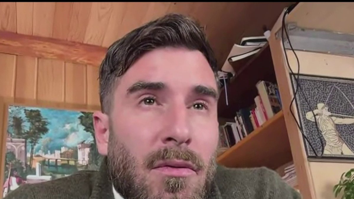 "Je ne pensais pas que le Hamas était capable de coordonner une attaque si violente et si importante contre Israël" Julien Rochedy (Julien Rochedy) essayiste, dans #ÇaSeDébat