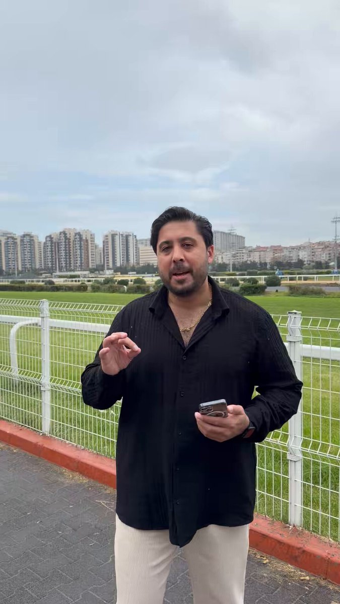 Yağmur daha da hızlandı ilham geldi 🐎 İSTANBUL’dan Hipodromundan Selamlar 🖖