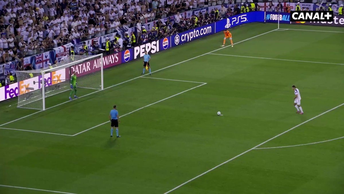 😱 Il y a quelques mois, le Paris Saint-Germain renversait Tottenham en Supercoupe… 🔙 ⚡️ Même scénario ce soir au Parc ? Rendez-vous à 21h en direct et en exclusivité sur CANAL+ 🖥️ #PSGTOT | #UCL