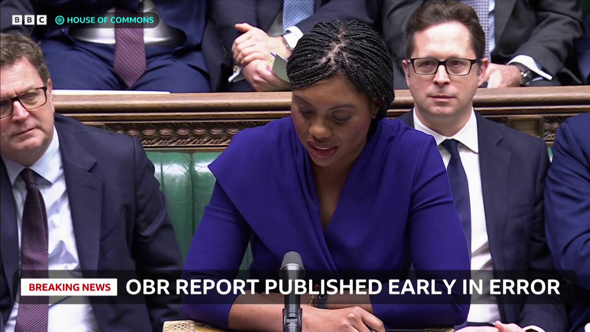 Leader of the opposition Kemi Badenoch asks if the PM will "launch an investigation into the Budget leaks" Keir Starmer says "it's literally about 25 minutes" before it will be set out Follow live: