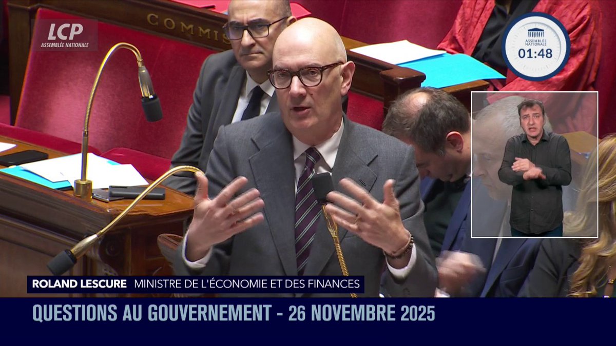 .Roland Lescure : "Vous me demandez si je vais baisser les impôts, vous avez voté avec votre groupe [le RN] 30 milliards d'impôts supplémentaires complètement inconventionnels et inapplicables !" La France est "une Nation qui crée des entreprises", ajoute-t-il. #DirectAN #QAG